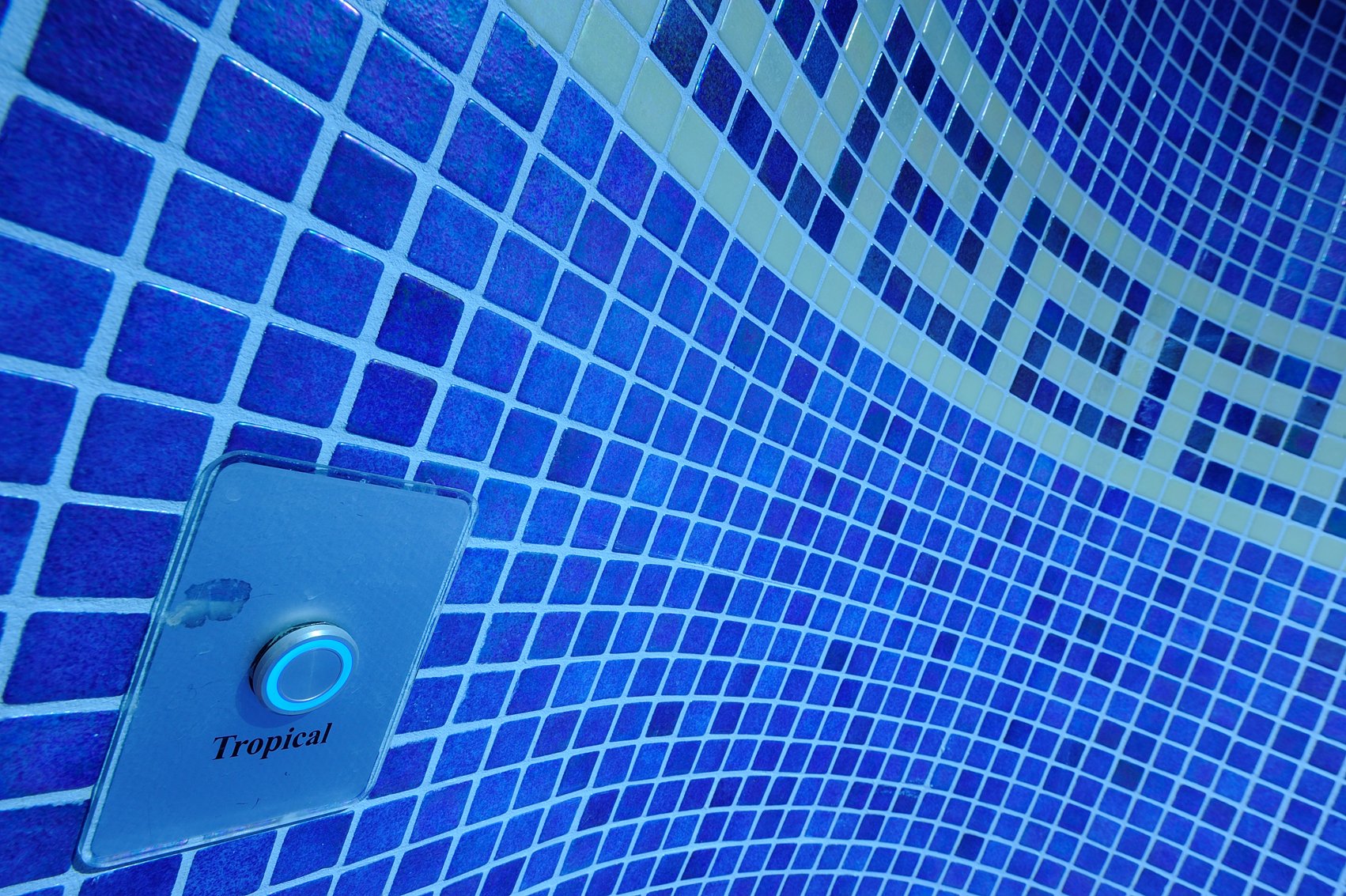Emotional shower detail